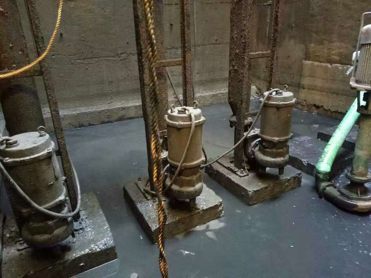 乐东污水池清理